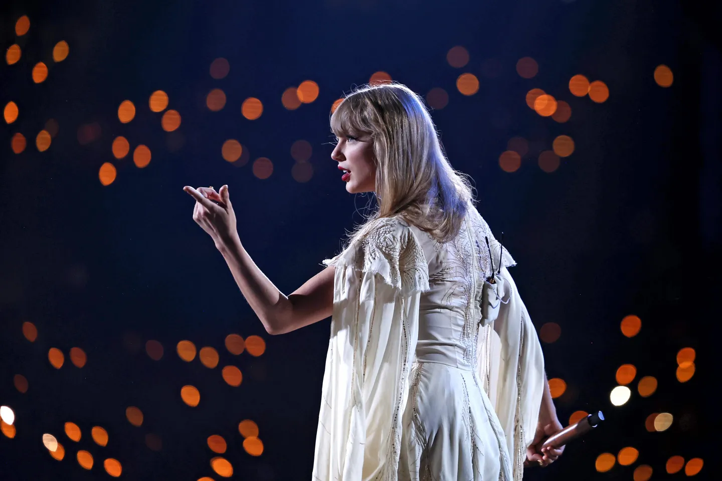 Taylor Swift’s former oceanfront home in Massachusetts is up for sale for $14.5 million