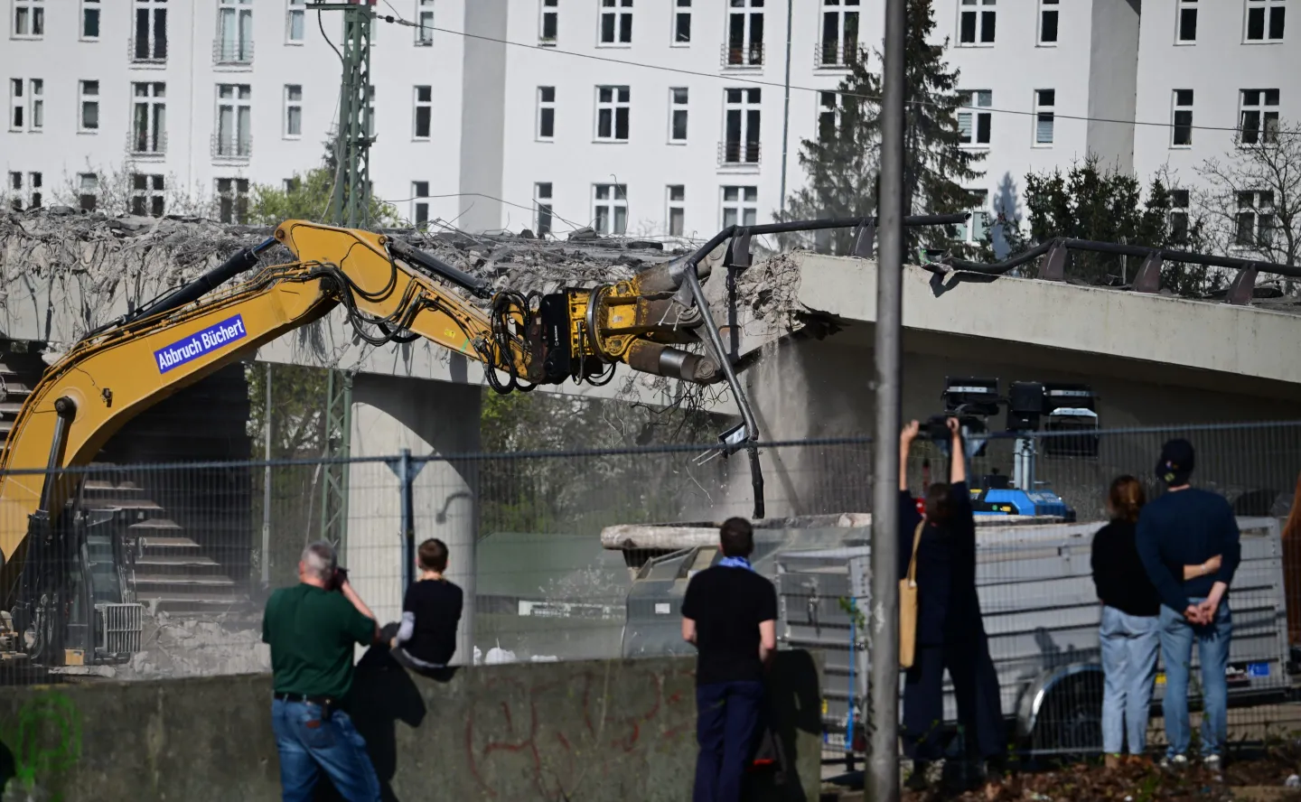 Collapsing bridges and crumbling roads: Germany’s infrastructure time bomb needs more than money to fix