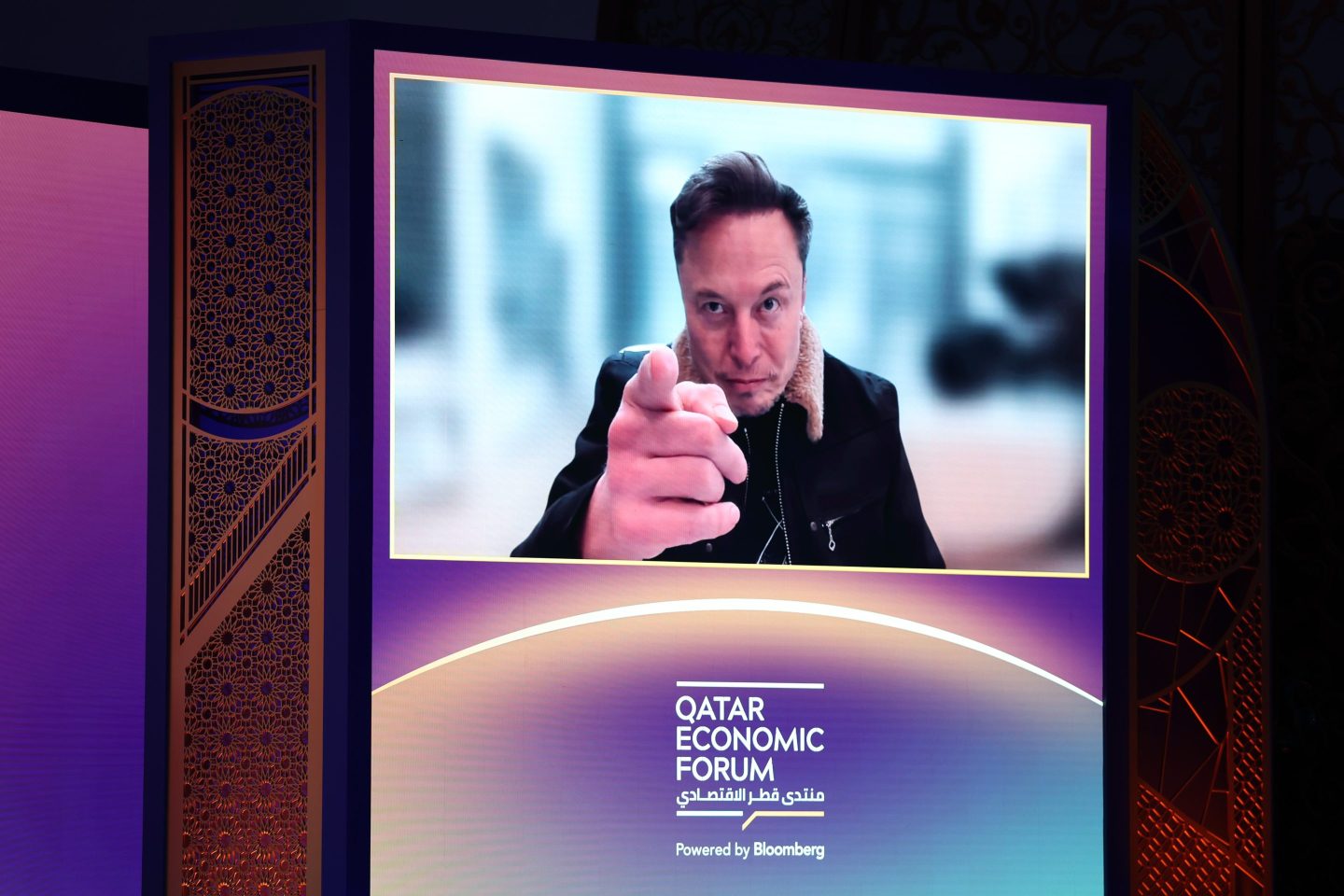 Markets drop amid debt jitters, Tesla climbs on Musk plan to lower political spending